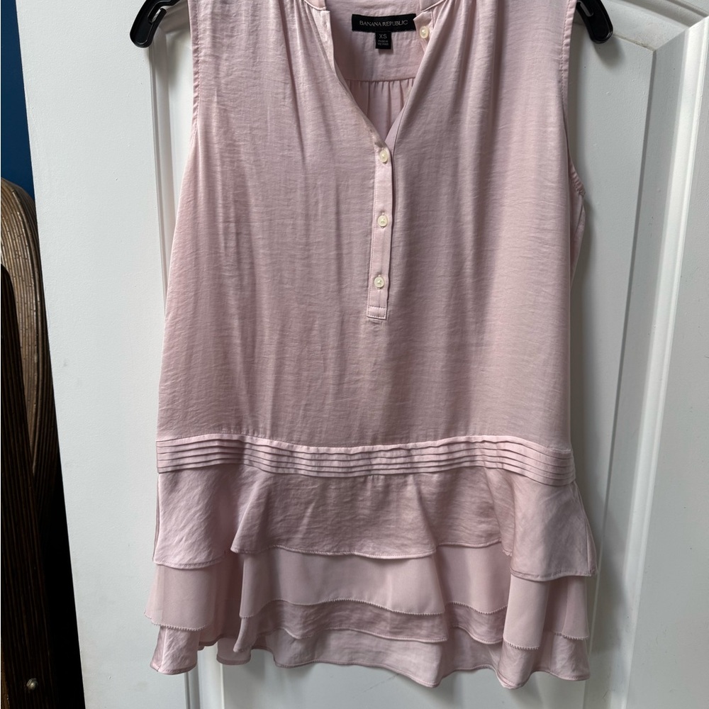 Banana Republic Pink Sleeveless Ruffled Blouse